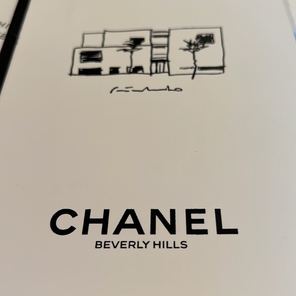 CHANEL NOTEBOOK- Blank Chanel Notebook 8.25”H x 5.10” W x .25” D White Pages NIE - Picture 7 of 16